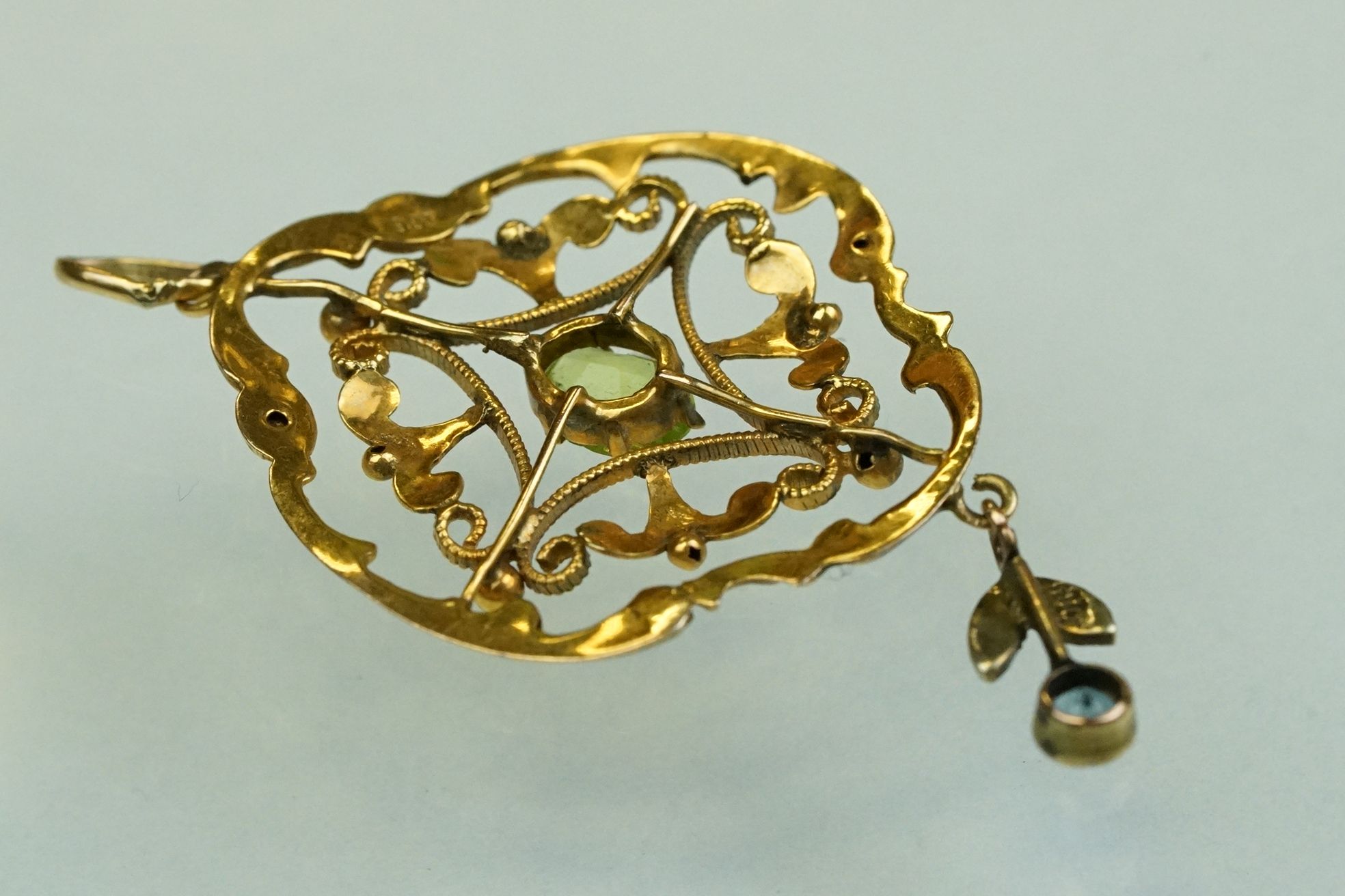 Edwardian peridot, zircon and seed pearl 9ct yellow gold pendant, the oval mixed cut peridot to - Image 6 of 8