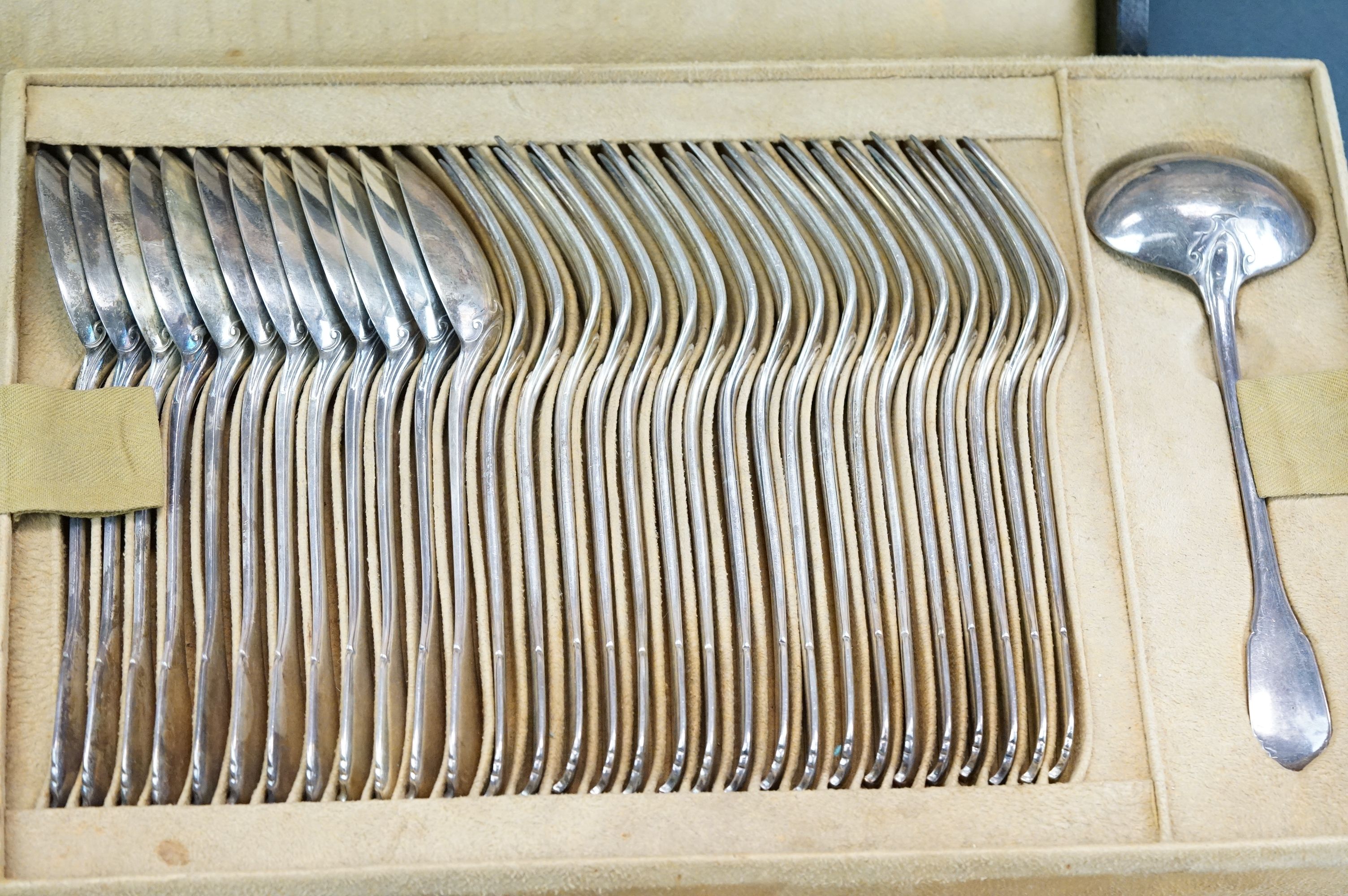 French silver canteen of cutlery for 12 place settings (one teaspoon missing, additional knives - Image 2 of 14