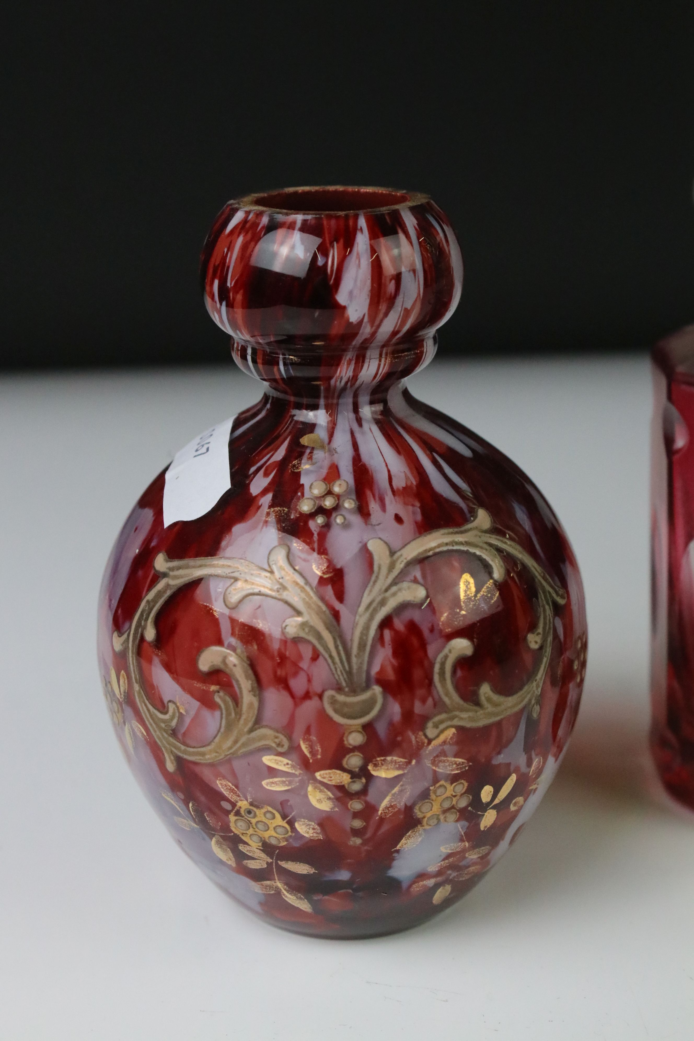 Five items of coloured glassware to include a cranberry overlaid glass bottle with matched silver - Image 3 of 8