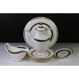 Royal Doulton ' Harlow ' pattern dinner service comprising 7 dinner plates, 9 side plates, 6 soup