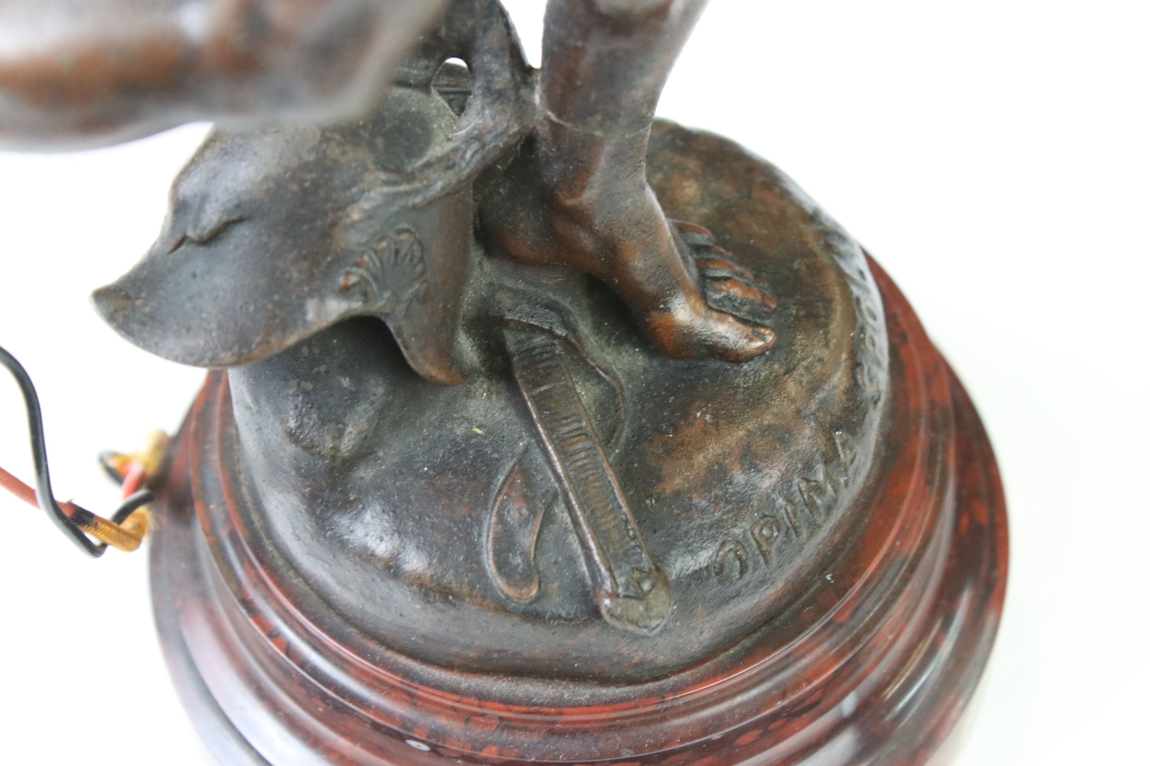 After E. Pirault: A late 19th / early 20th century French spelter table lamp in the form of Victory, - Image 5 of 9