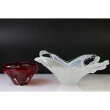 Large Murano centrepiece white and clear glass 'splash' form bowl, with original Murano label,