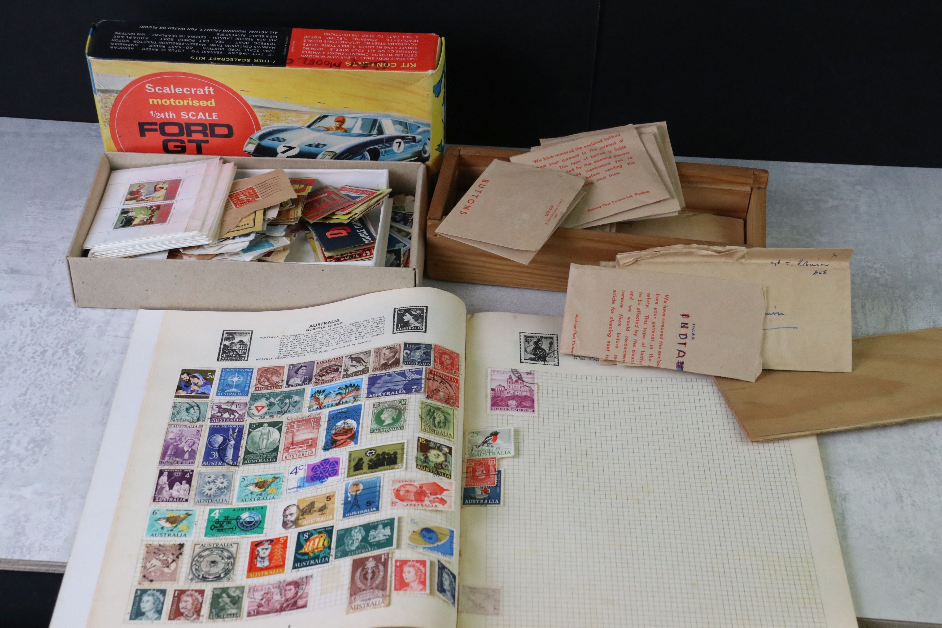 Small collection of GB, Commonwealth & World stamps, together with a few matchbox labels