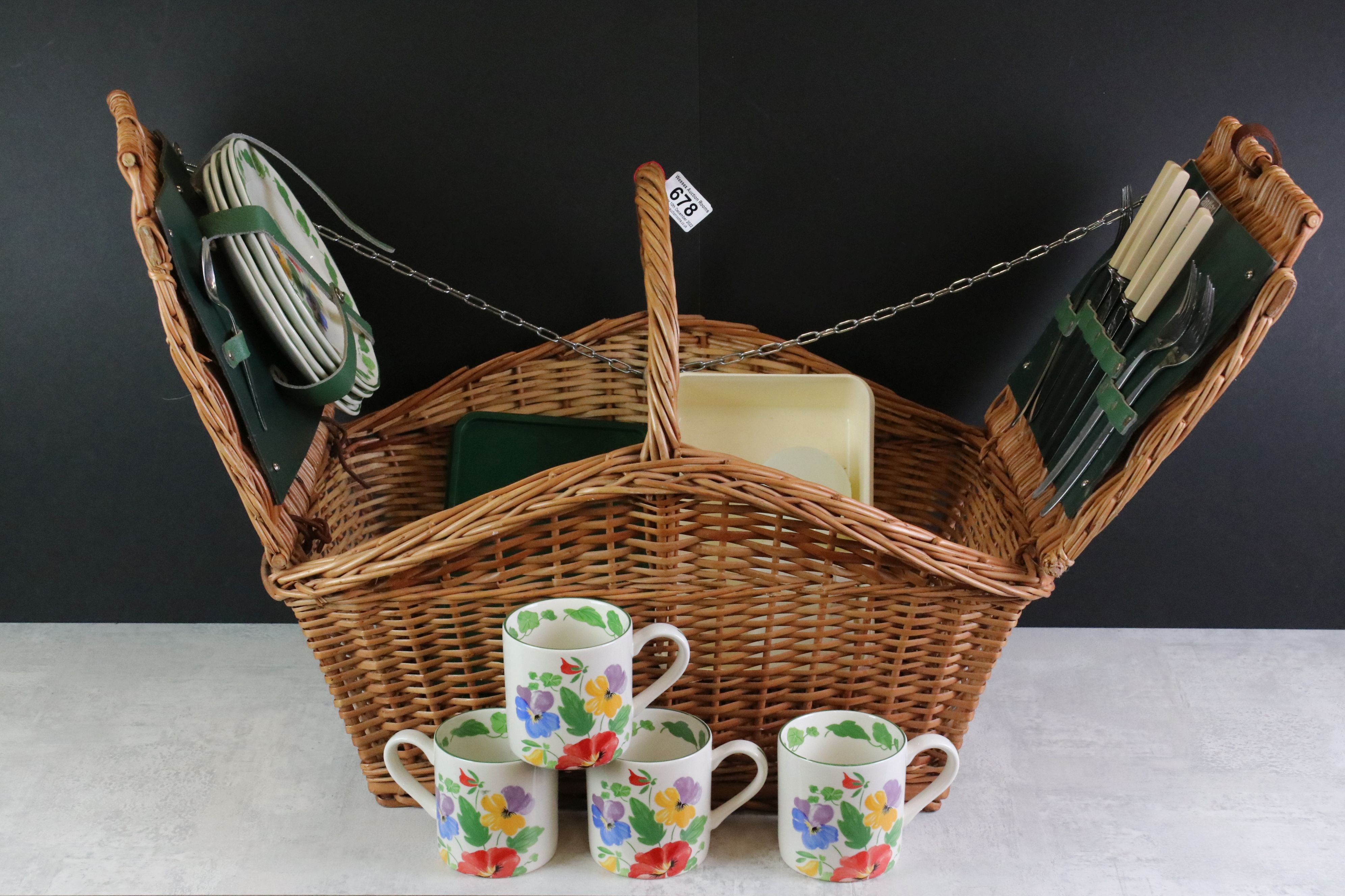 Wicker Twin Lidded Picnic Hamper, fitted with 4 plates and 4 mugs, 54cm x 34cm (a/f) - Image 2 of 6