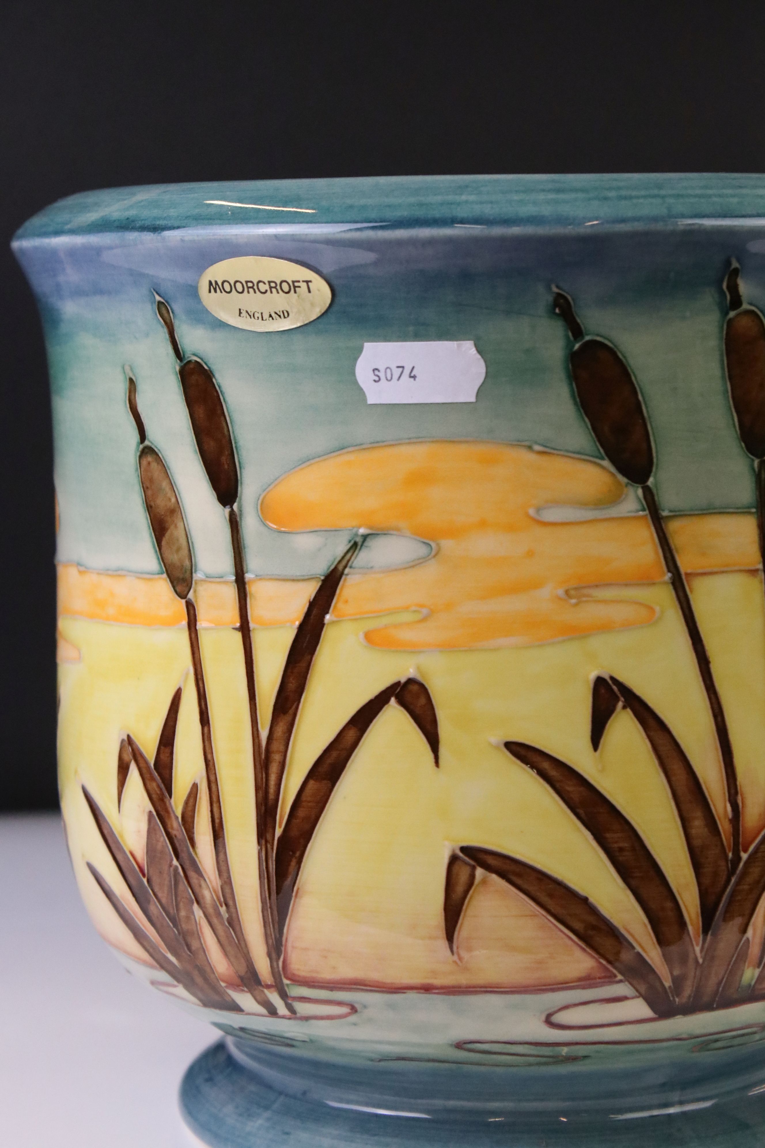 Moorcroft bullrush and landscape pattern planter, raised on a circular foot, signed WM and impressed - Bild 2 aus 5