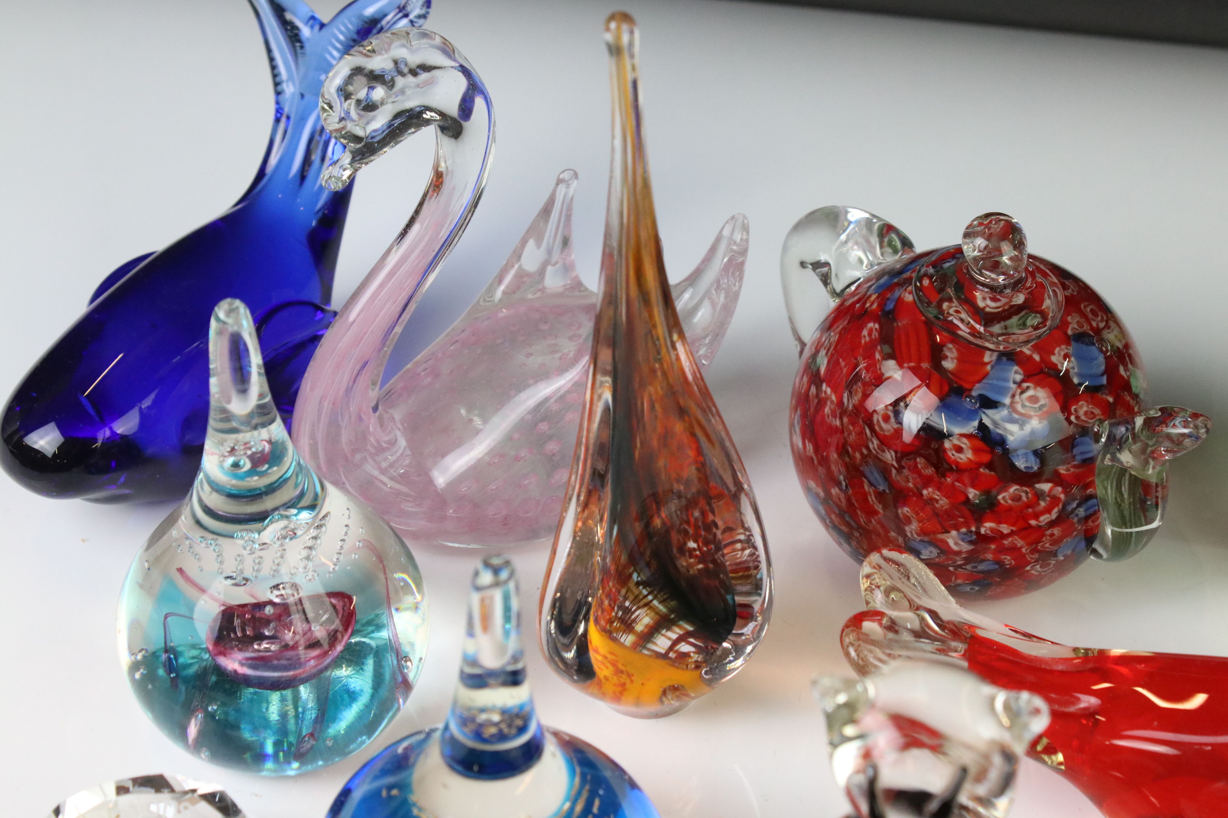 Collection of glass paperweights, to include animals, tea pot etc - Image 4 of 9