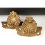 Pair of 20th century Italian Wall Brackets with clam shaped supports and a gilt finish, 30cm wide