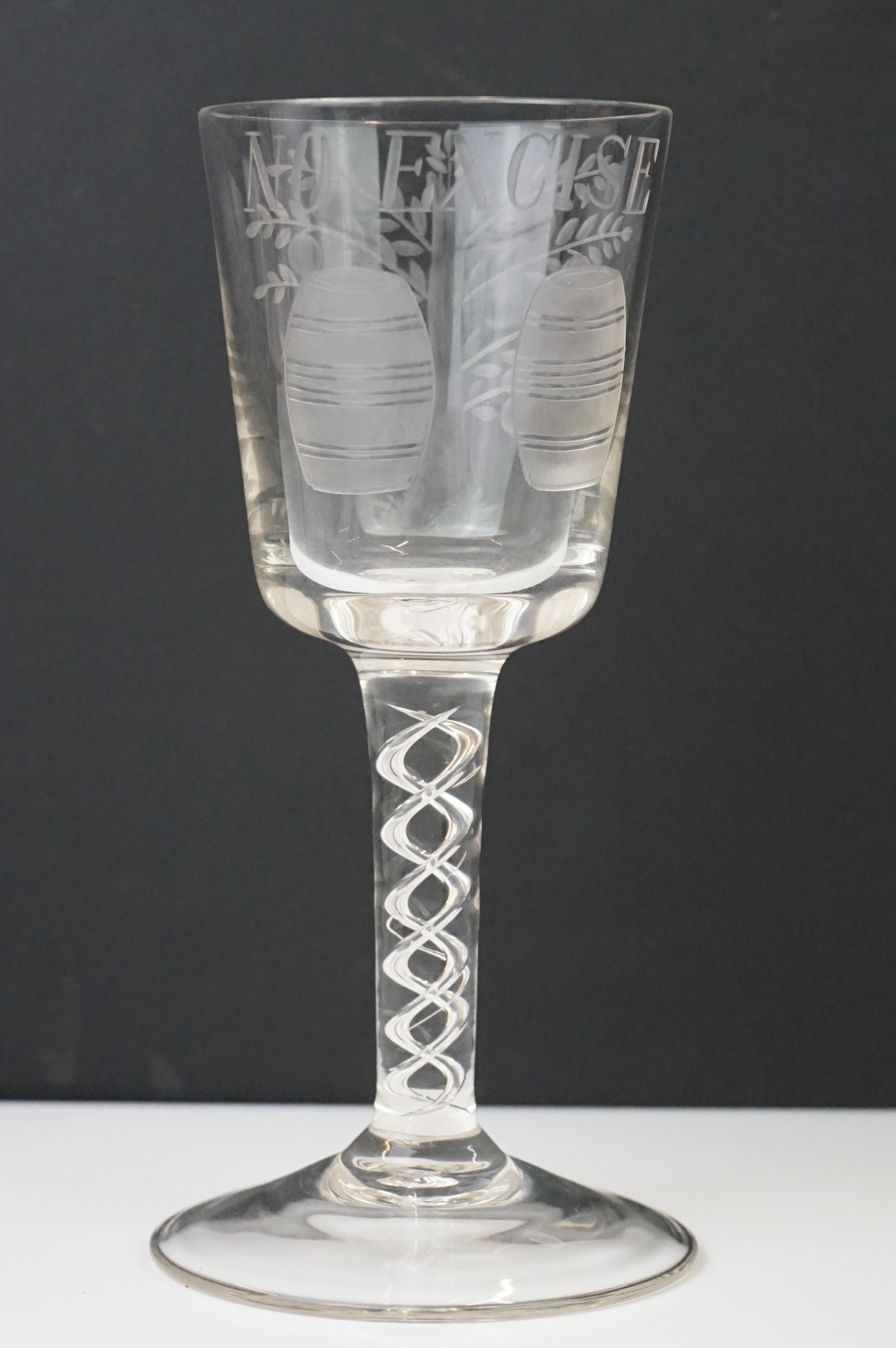 Antique ' No Excise ' Wine Glass, the bowl etched with two barrels to one side and an apple tree - Image 2 of 5