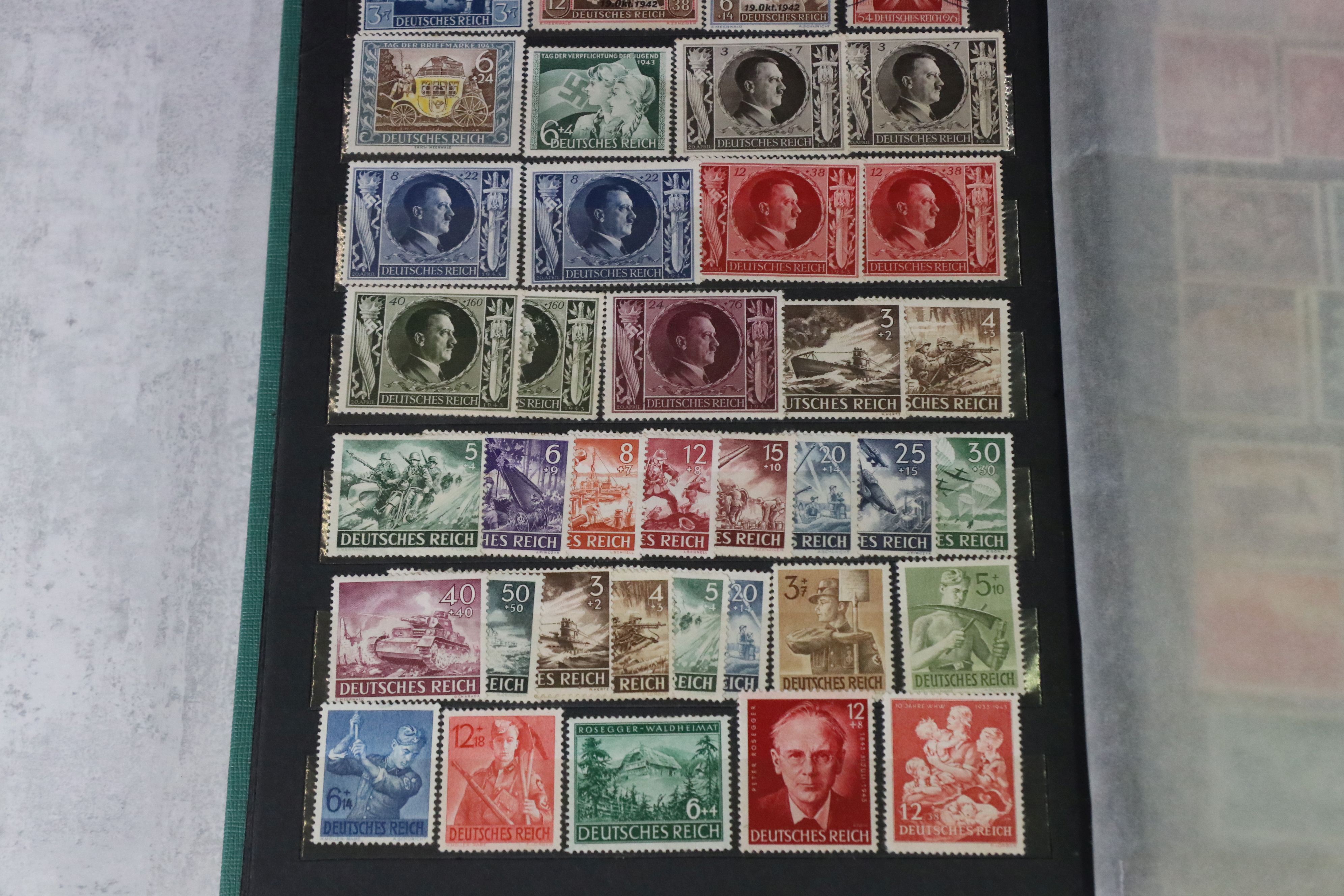 A Large Concise Collection Of World War One And World War Two German Stamps To Include Many Mint - Image 6 of 7