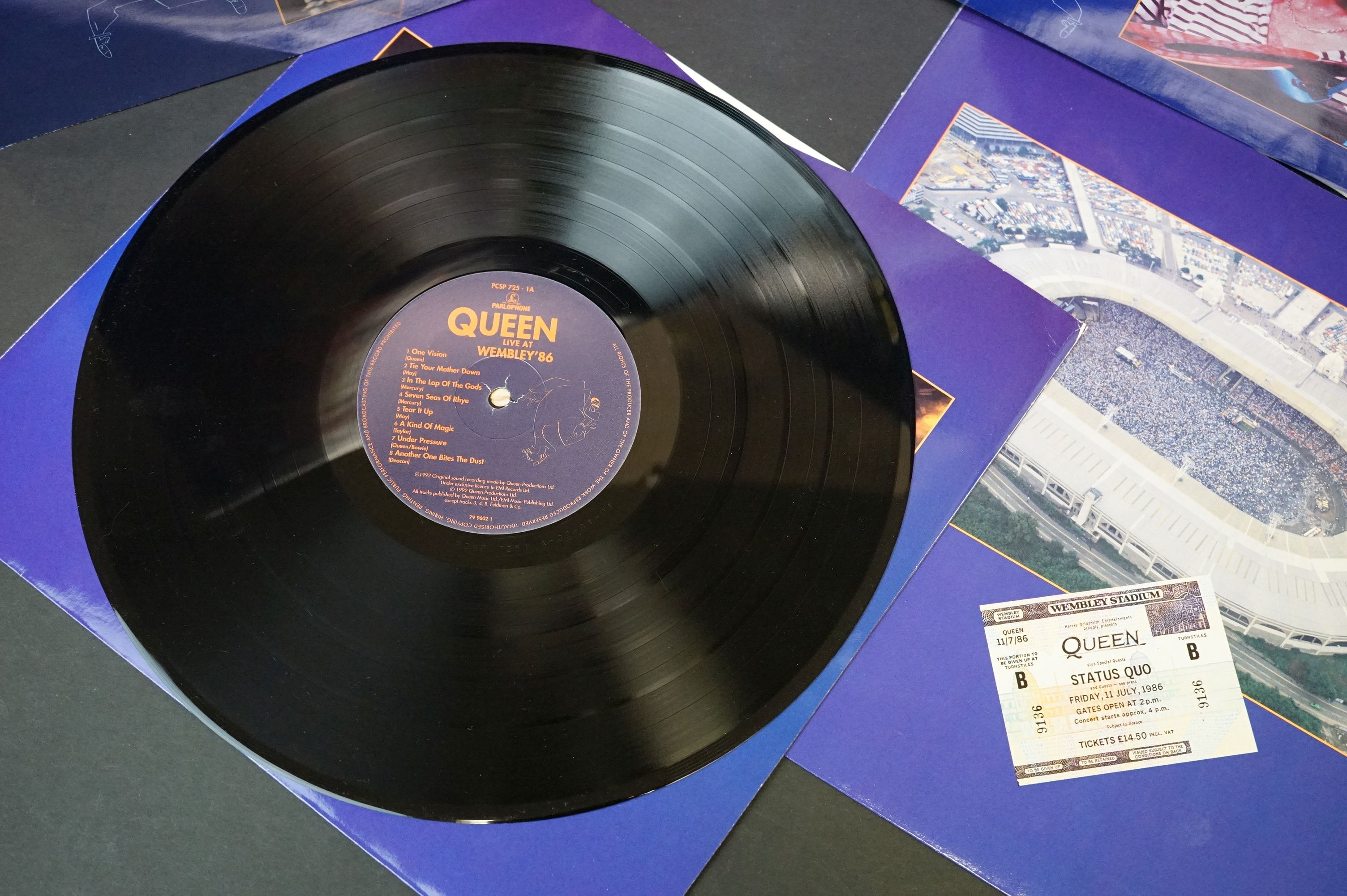 Vinyl - Queen Live At Wembley '86 double LP (Parlophone – PCSP 725). Gatefold sleeve has corner fold - Image 3 of 5