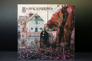 Vinyl - Black Sabbath self titled on Vertigo VO6. Large swirl label, Dunbar credit for Warning, no
