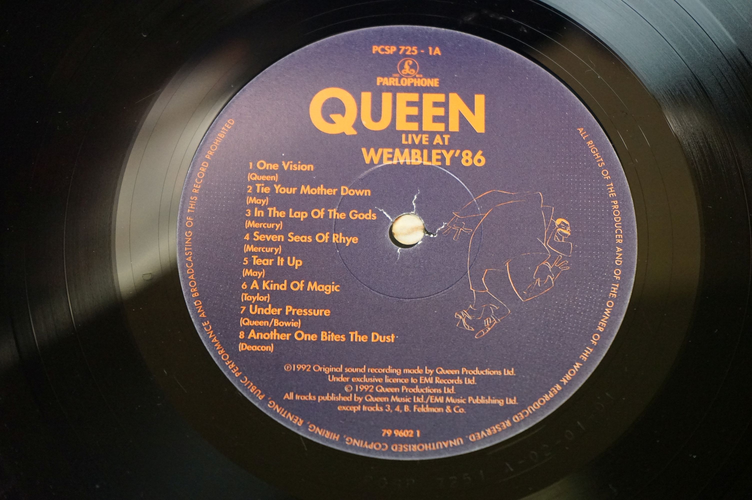 Vinyl - Queen Live At Wembley '86 double LP (Parlophone – PCSP 725). Gatefold sleeve has corner fold - Image 4 of 5