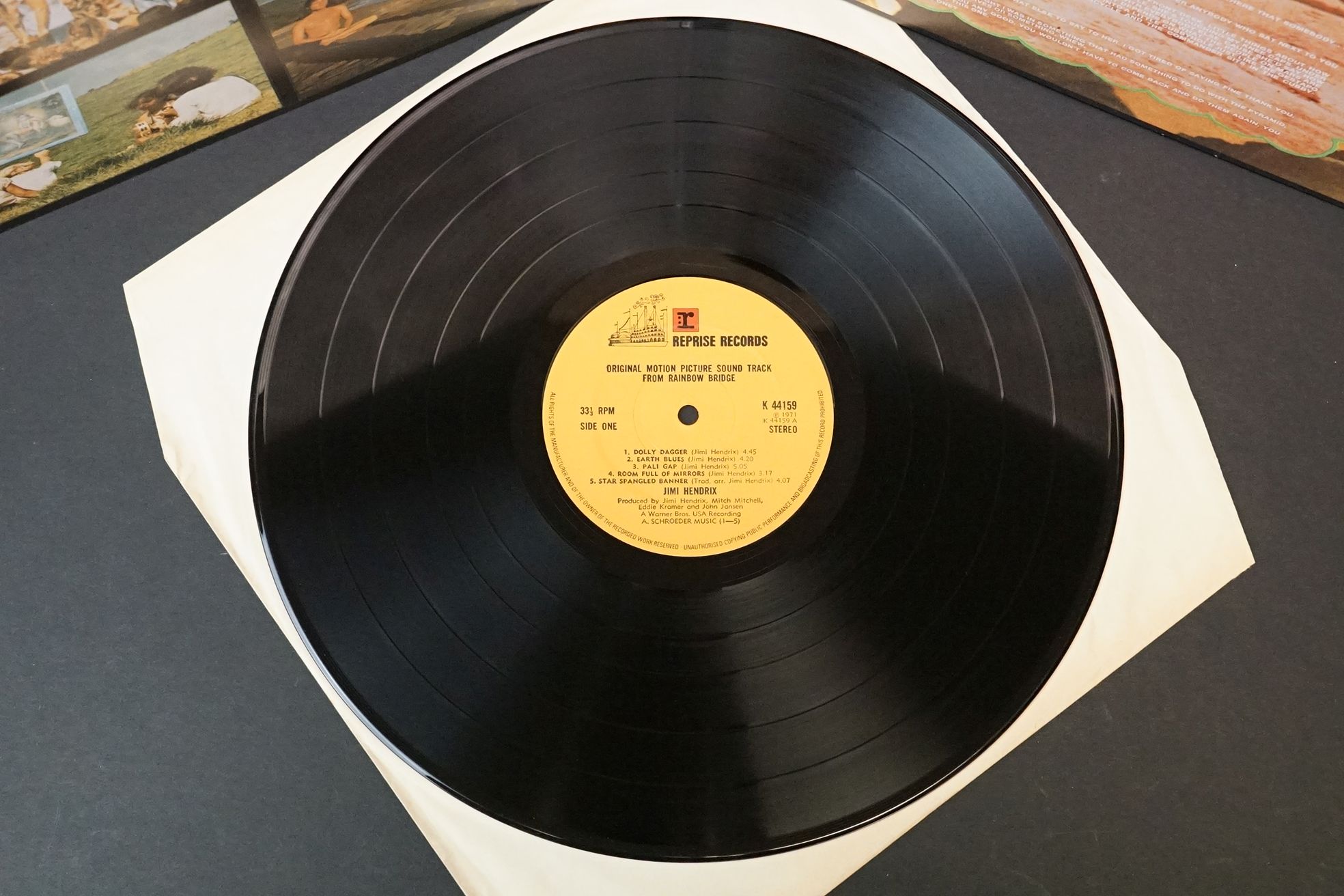 Vinyl - 7 Jimi Hendrix LPs to include Rainbow Bridge (soundtrack), Smash Hits, Isle Of Wight, Band - Image 4 of 21