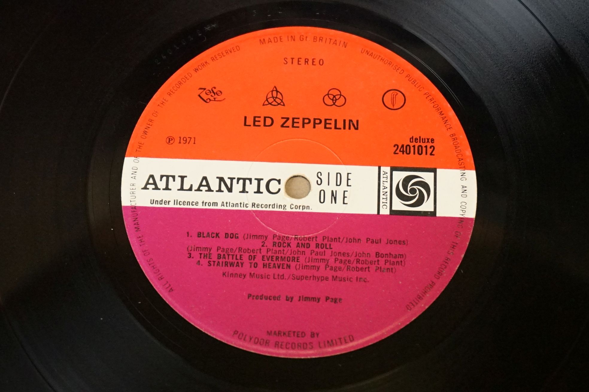 Vinyl - 3 Led Zeppelin LPs to include One (588171) Warner Bros / Arts / Jewel Music publishing - Image 12 of 14