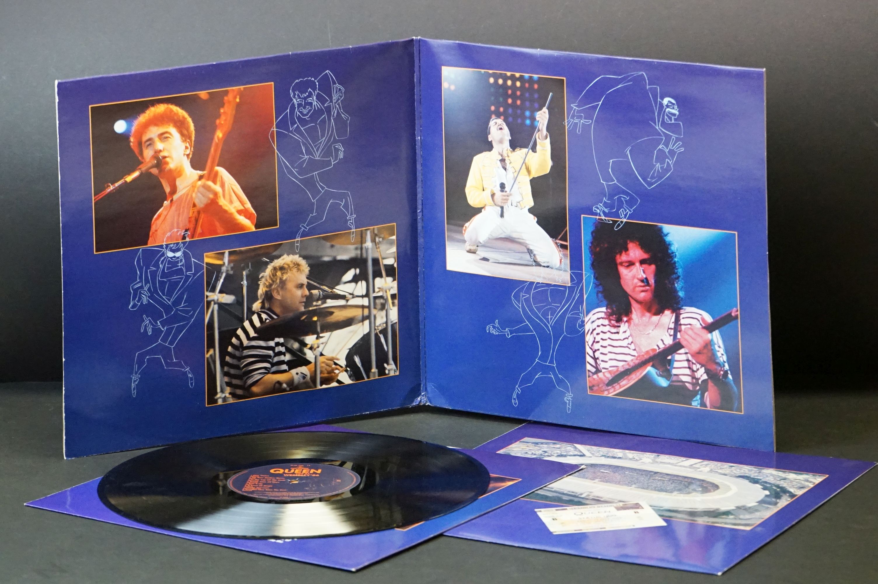 Vinyl - Queen Live At Wembley '86 double LP (Parlophone – PCSP 725). Gatefold sleeve has corner fold - Image 2 of 5