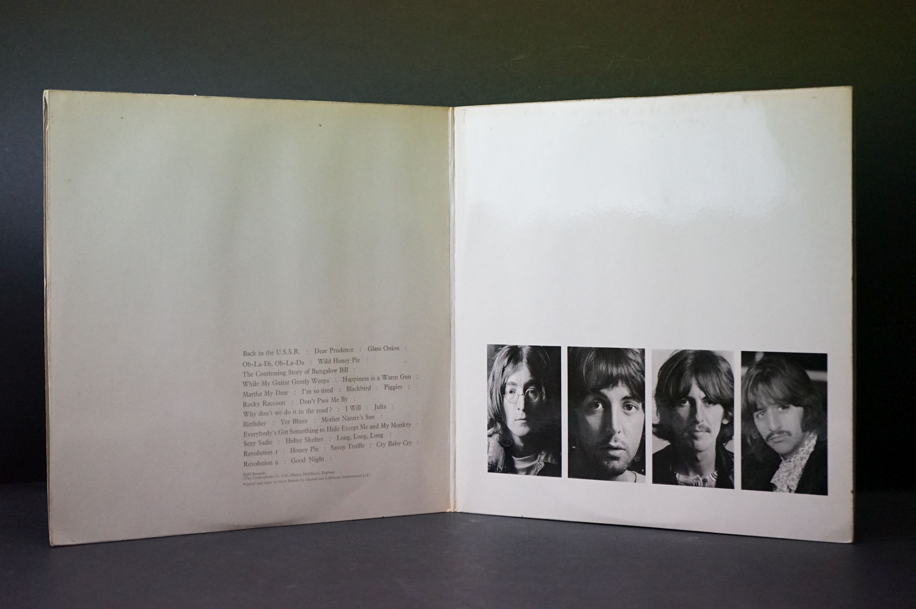 Vinyl - The Beatles White Album LP No.152545 side loader, white inners, 4 photos, poster. Sleeve - Image 3 of 7