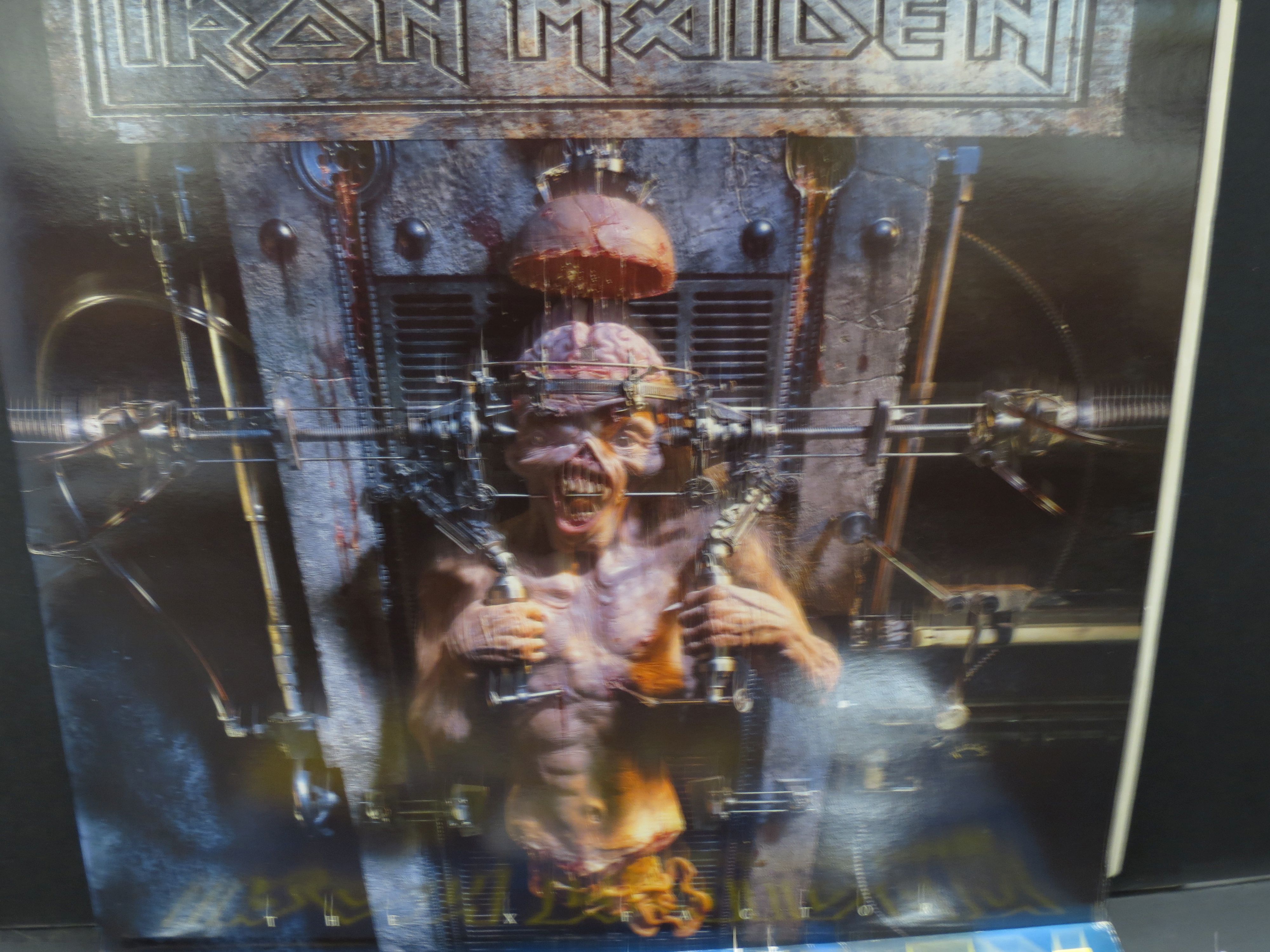 Vinyl - 2 Iron Maiden LPs to include The X Factor double LP on EMI 7243 8 35819 1 7 clear vinyl - Image 3 of 4