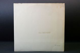 Vinyl - The Beatles White Album PMC 7067/8 No.0041427 mono, top loader, no poster, 4 photos (Ringo