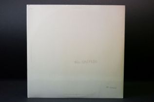 Vinyl - The Beatles White Album PMC 7067/8 mono No. 0109986, top opener, black inners, 1 poster