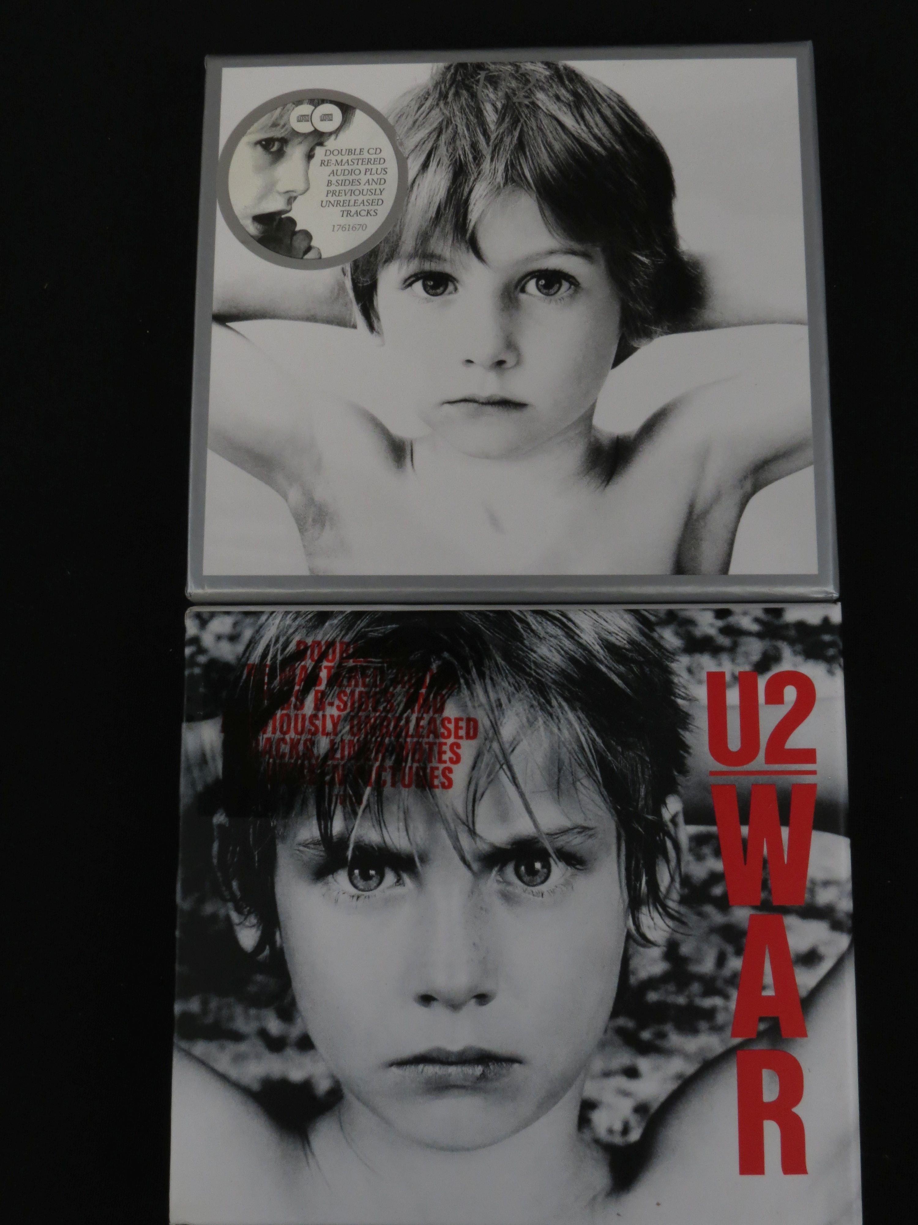 CDs - U2 ltd edn Collectors Box Set 1980-1983, complete with button badges - Image 5 of 6