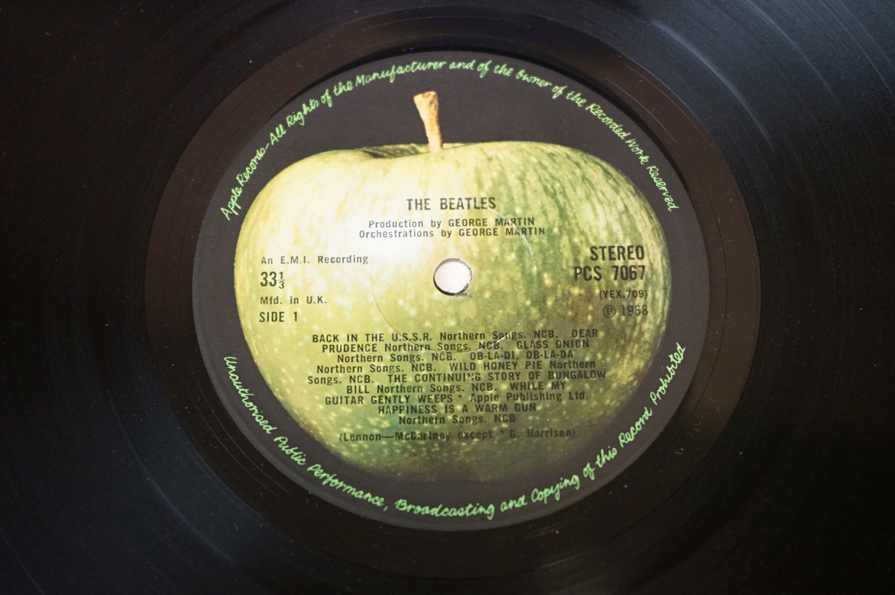 Vinyl - The Beatles White Album LP No.152545 side loader, white inners, 4 photos, poster. Sleeve - Image 6 of 7