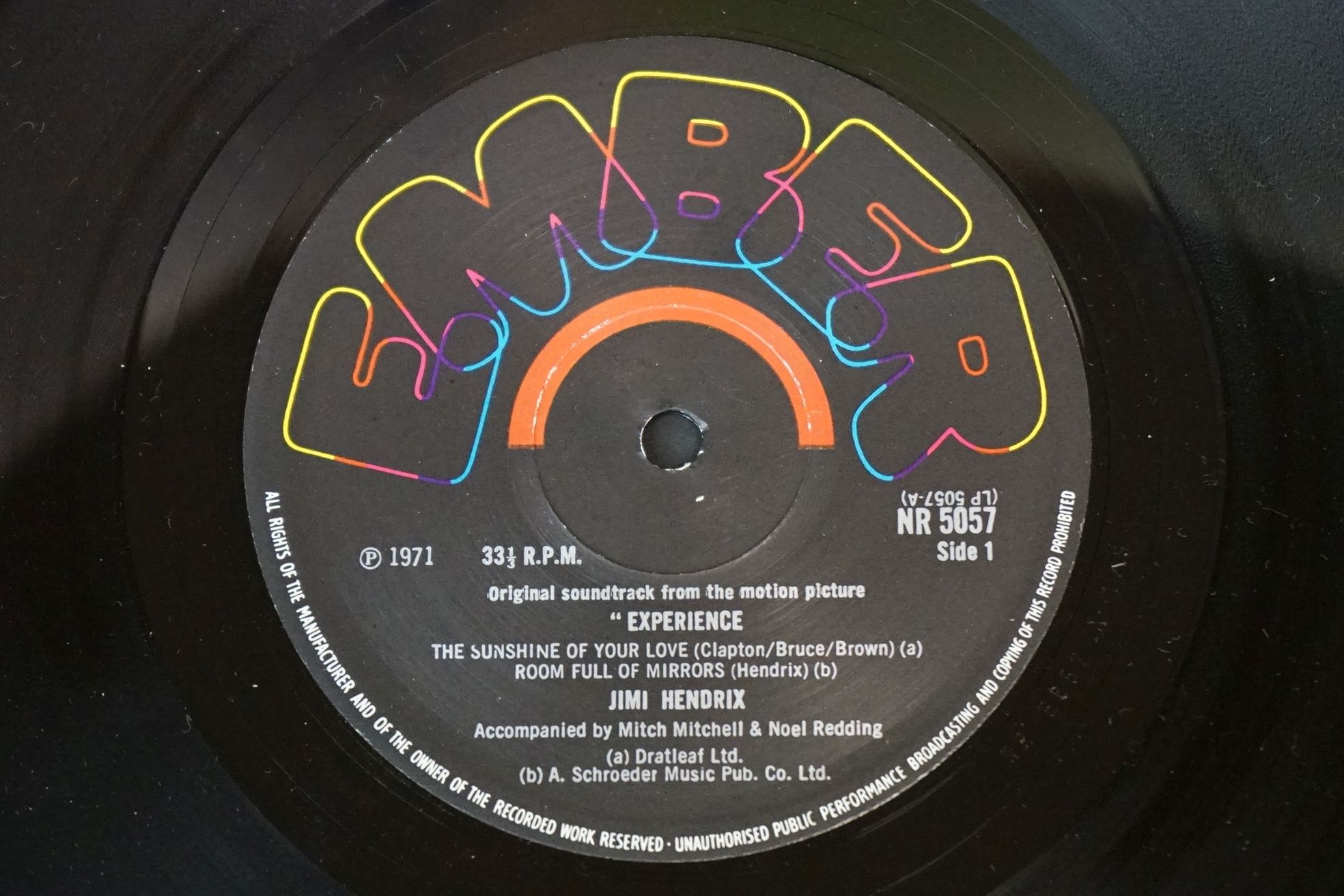 Vinyl - 7 Jimi Hendrix LPs to include Rainbow Bridge (soundtrack), Smash Hits, Isle Of Wight, Band - Image 20 of 21