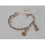 A silver Links of London bracelet 11g