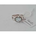 A white gold aquamarine and diamond ring 18ct gold size M 1/2 - 3.1 gms