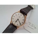A GENTS TUDOR WRIST WATCH 9CT WITH SECONDS DIAL ON LEATHER STRAP (NO WINDER)