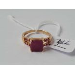 A square red stone ring 9ct size P 1/2