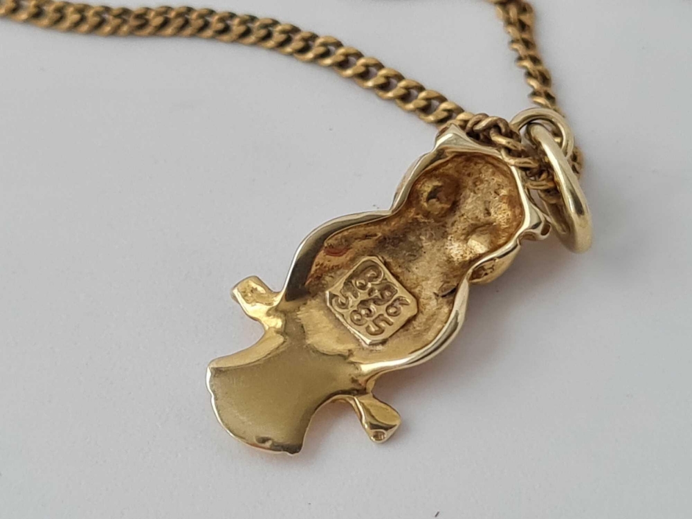 An attractive 14ct gold owl pendant 1.4g with enamel eyes on gilt metal chain - Image 4 of 4