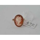 A oval cameo ring 9ct size O - 2.8 gms