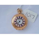 GOOD QUALITY LADIES HALF HUNTER FOB WATCH WITH ENAMELLED NUMERALS IN 18CT GOLD W/O