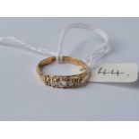 A Edwardian gold five stone diamond ring (Chester 1904) 18ct gold size M - 2.4 gms