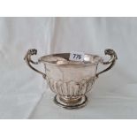 A good quality Edwardian bowl with two animal head handles, 6.5"over handles, London 1904 by The