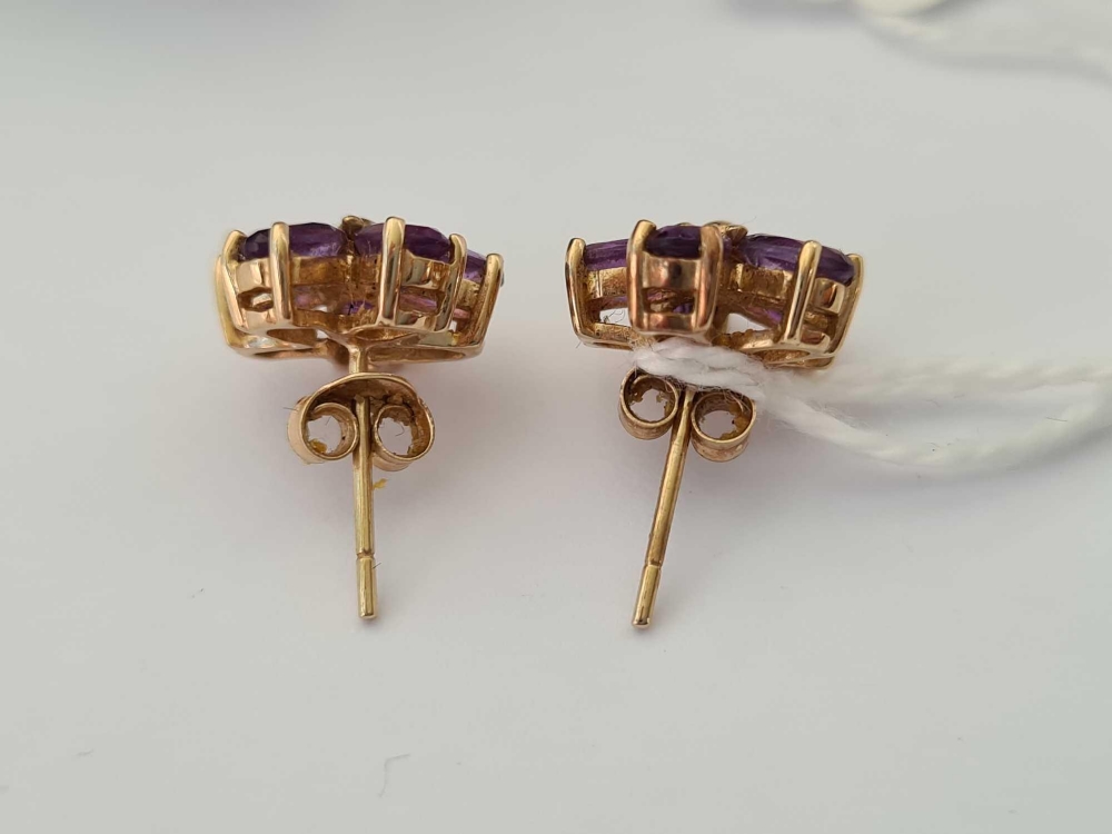 A pair of good amethyst cluster earrings 9ct - Image 2 of 2