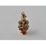A gold turquoise & pearl charm of a Ewer 2.5g inc