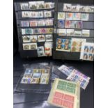 GREAT BRITAIN 1975-80 sets sel. u/mint. Face £6 + 1971 Year pack. Postage