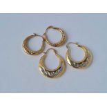 Two pairs two colour hoop earrings 9ct
