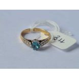 A blue Zircon ring 9ct size N - 2 gms