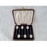 A cased set of six bean top coffee spoons, Birmingham 1934