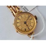 A GOOD LADIES GOLD WRIST WATCH 14CT GOLD WITH 9CT GOLD STRAP - 31 GMS INC