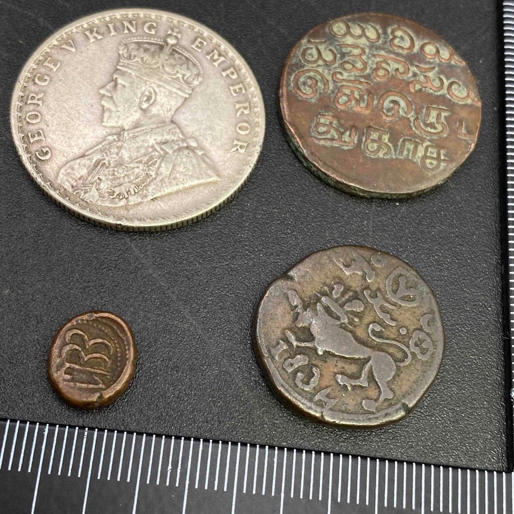 Seven early Indian coins - Image 2 of 4