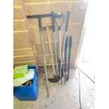 Pair of garden fork edger etc