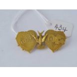 A mizpah double heart brooch, 9ct, 2.7g