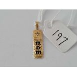 A enamel and diamond mom pendant 14ct gold – 1.3 gms