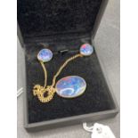 A OPAL DOUBLET NECKLACE AND EARRING SET SCREW BACKED 9CT 20 INCH