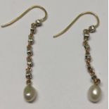 ANTIQUE DIAMOND DROP EARRINGS SET WITH ROSE DIAMONDS AND NATURAL PEARL DROPS. LENGTH WITHOUT