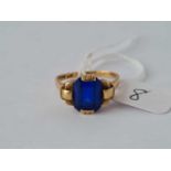 A blue stone gents ring 9ct size Q – 5.3 gms