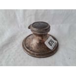 A Capstan shaped inkstand and cover, Chester 1912, 3.5" diameter